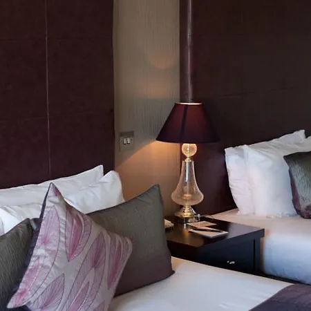 Clybaun Otel 4*