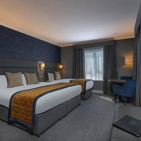 Clybaun Otel 4*