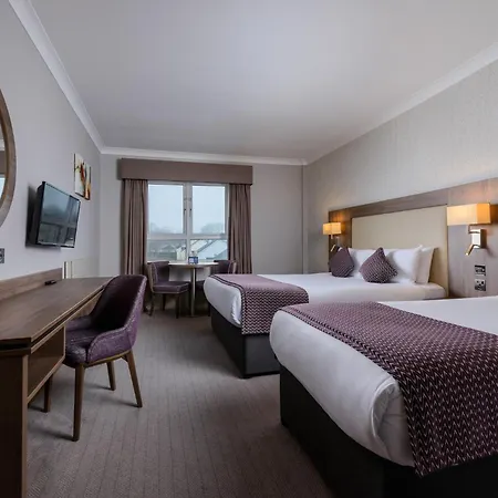 Hotel Clybaun 4*