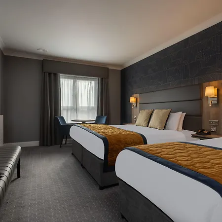 Clybaun Hotel 4*